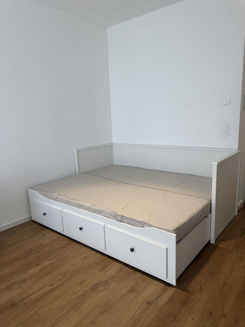 Pronájem bytu 1+1 35 m², Lavesstr. 76, Hannover, Dolní Sasko Pronájem bytu 1+1 35 m², Lavesstr. 76, Hannover, Dolní Sasko