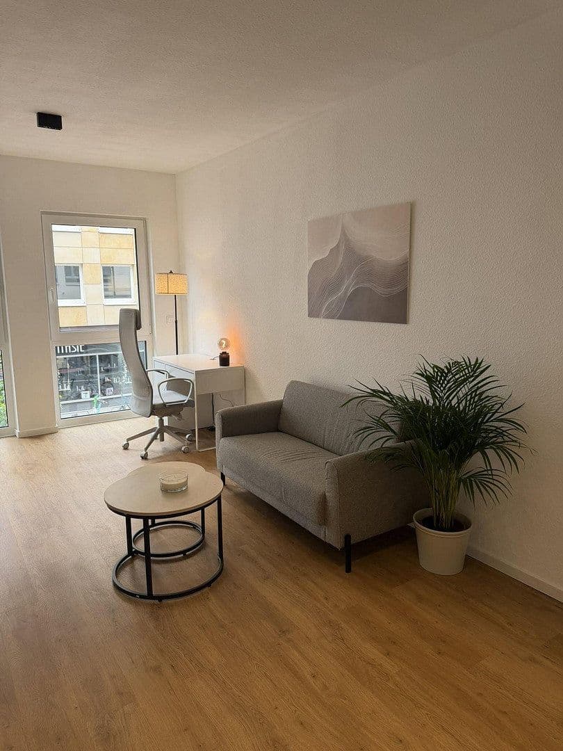 Pronájem bytu 1+1 35 m², Lavesstr. 76, Hannover, Dolní Sasko Pronájem bytu 1+1 35 m², Lavesstr. 76, Hannover, Dolní Sasko