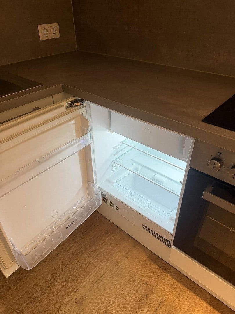 Pronájem bytu 1+1 35 m², Lavesstr. 76, Hannover, Dolní Sasko Pronájem bytu 1+1 35 m², Lavesstr. 76, Hannover, Dolní Sasko