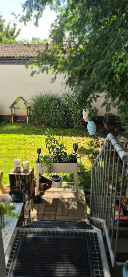 Pronájem bytu 3+1 82 m², Sertürnerstraße 36, Hameln, Dolní Sasko Pronájem bytu 3+1 82 m², Sertürnerstraße 36, Hameln, Dolní Sasko