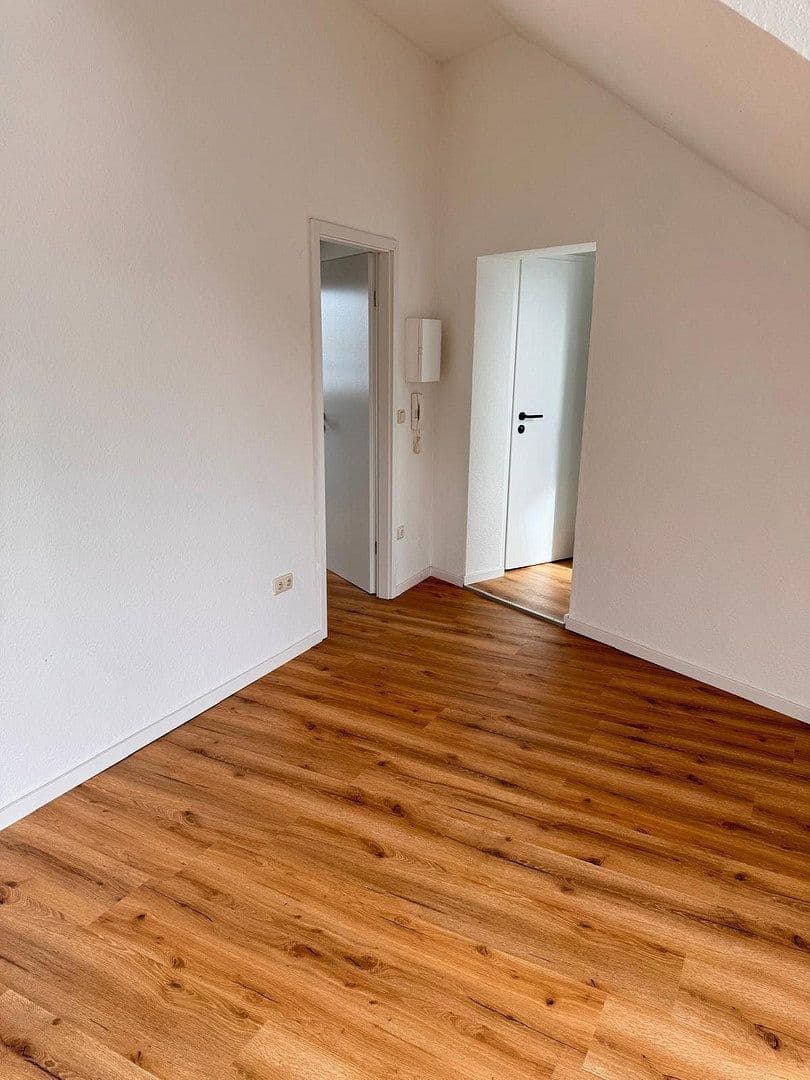 Pronájem bytu 3+1 50 m², Koblenzer Straße 17, Löhne, Severní Porýní-Vestfálsko Pronájem bytu 3+1 50 m², Koblenzer Straße 17, Löhne, Severní Porýní-Vestfálsko