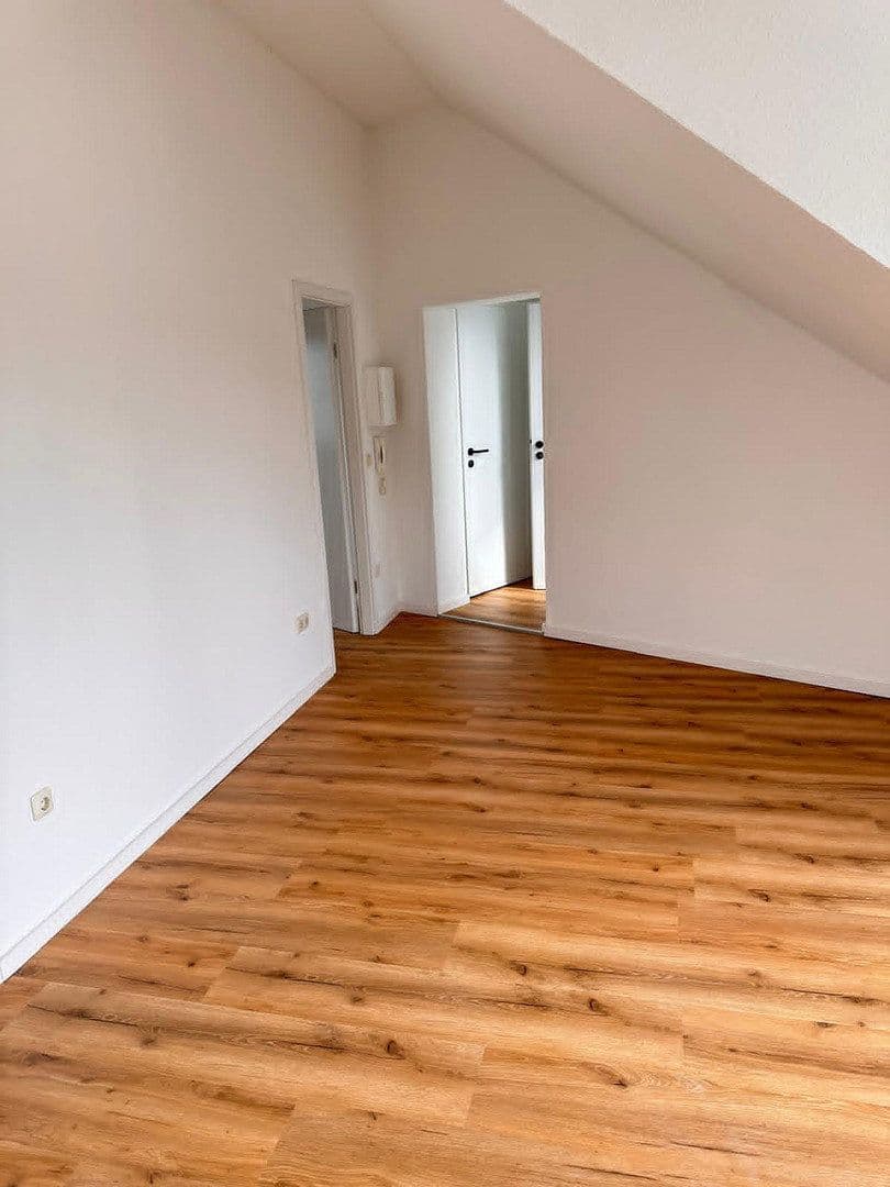 Pronájem bytu 3+1 50 m², Koblenzer Straße 17, Löhne, Severní Porýní-Vestfálsko Pronájem bytu 3+1 50 m², Koblenzer Straße 17, Löhne, Severní Porýní-Vestfálsko
