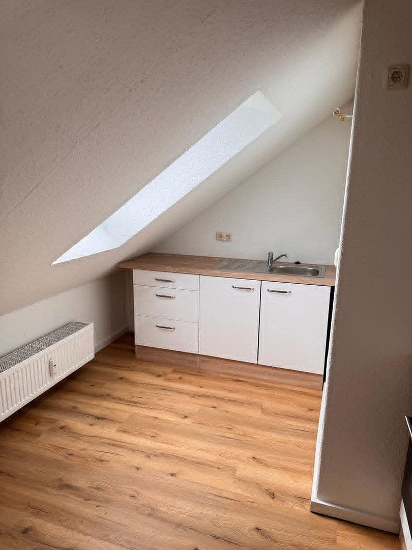 Pronájem bytu 3+1 50 m², Koblenzer Straße 17, Löhne, Severní Porýní-Vestfálsko Pronájem bytu 3+1 50 m², Koblenzer Straße 17, Löhne, Severní Porýní-Vestfálsko