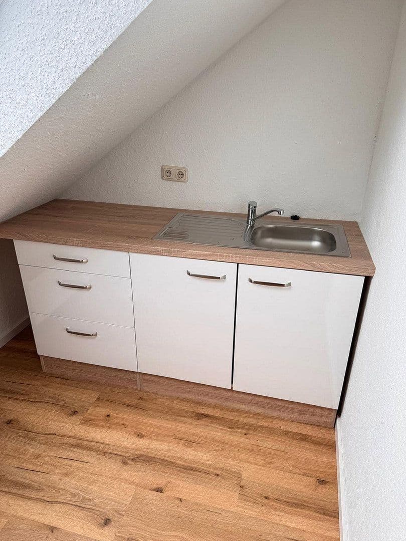 Pronájem bytu 3+1 50 m², Koblenzer Straße 17, Löhne, Severní Porýní-Vestfálsko Pronájem bytu 3+1 50 m², Koblenzer Straße 17, Löhne, Severní Porýní-Vestfálsko