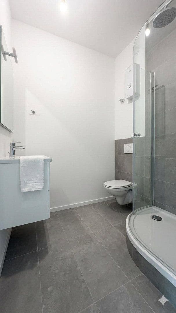 Pronájem bytu 3+1 46 m², Adalbertsteinweg 111, Cáchy, Severní Porýní-Vestfálsko Pronájem bytu 3+1 46 m², Adalbertsteinweg 111, Cáchy, Severní Porýní-Vestfálsko