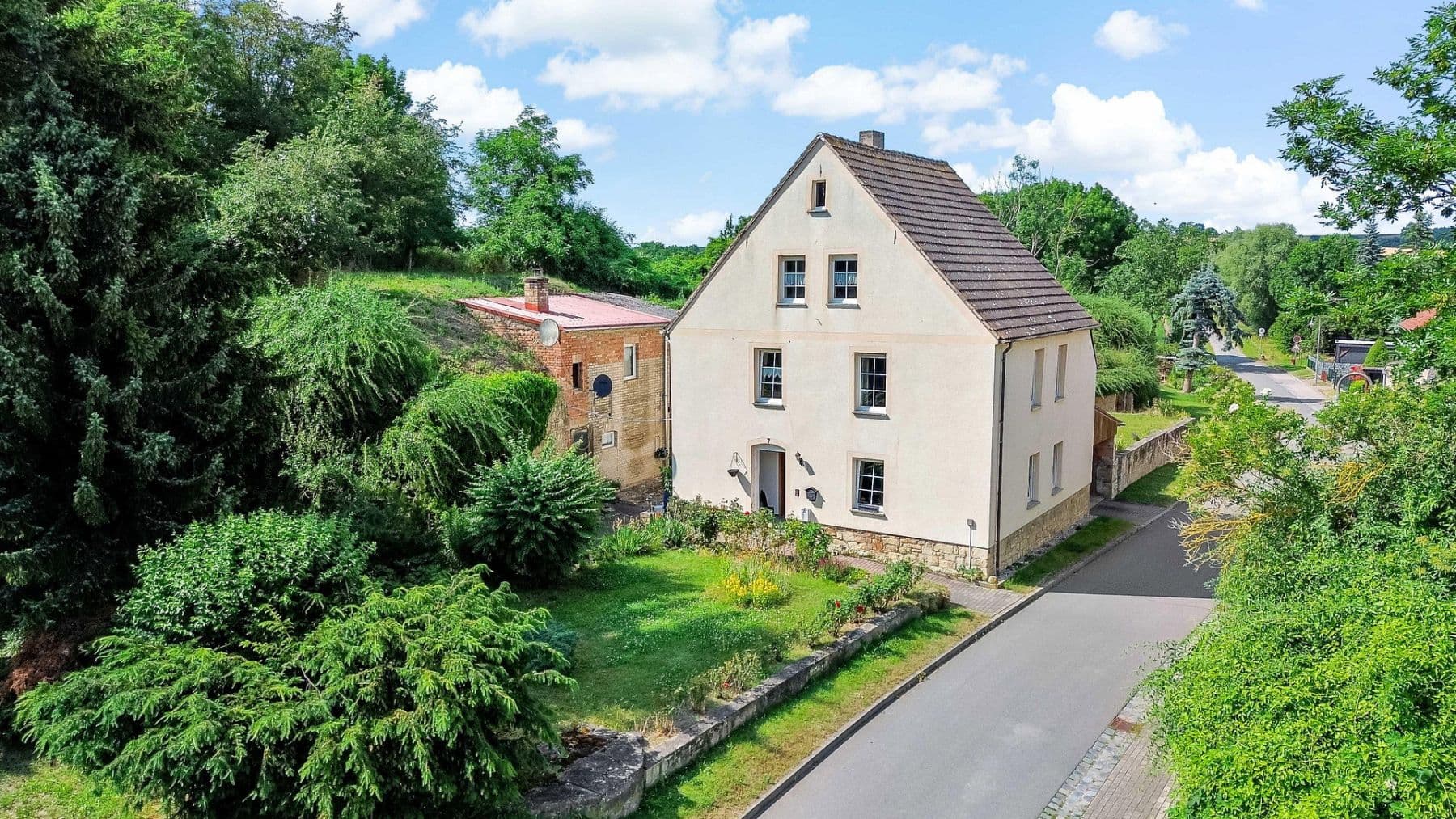 Prodej domu 110 m², pozemek 947 m², Rätherweg 7, Salzatal, Sasko-Anhaltsko Prodej domu 110 m², pozemek 947 m², Rätherweg 7, Salzatal, Sasko-Anhaltsko