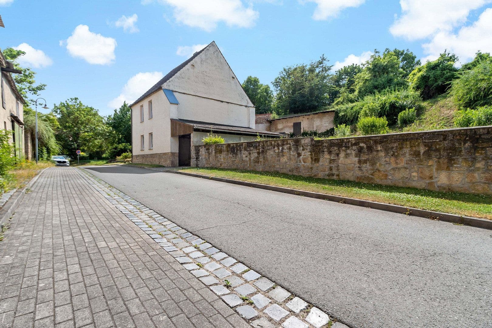 Prodej domu 110 m², pozemek 947 m², Rätherweg 7, Salzatal, Sasko-Anhaltsko Prodej domu 110 m², pozemek 947 m², Rätherweg 7, Salzatal, Sasko-Anhaltsko