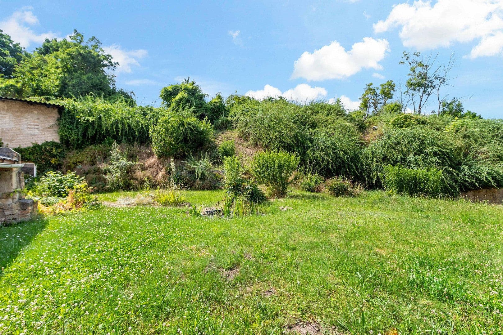 Prodej domu 110 m², pozemek 947 m², Rätherweg 7, Salzatal, Sasko-Anhaltsko Prodej domu 110 m², pozemek 947 m², Rätherweg 7, Salzatal, Sasko-Anhaltsko