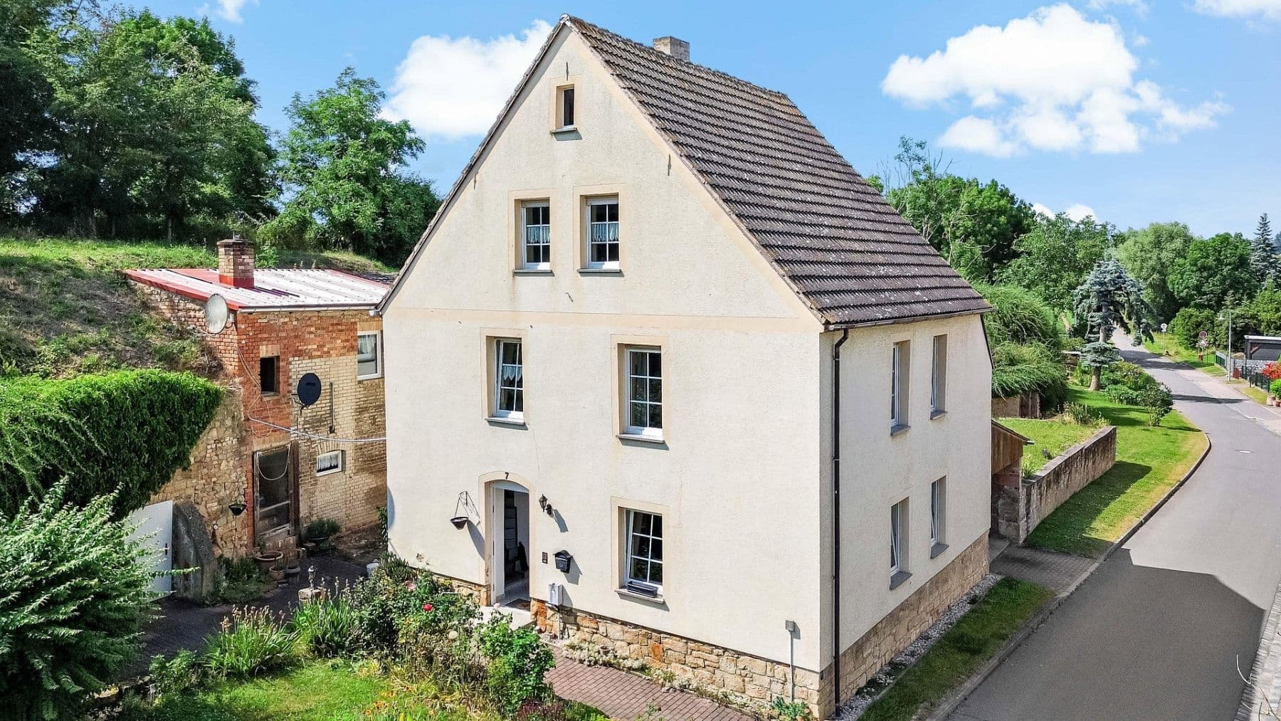 Prodej domu 110 m², pozemek 947 m², Rätherweg 7, Salzatal, Sasko-Anhaltsko Prodej domu 110 m², pozemek 947 m², Rätherweg 7, Salzatal, Sasko-Anhaltsko