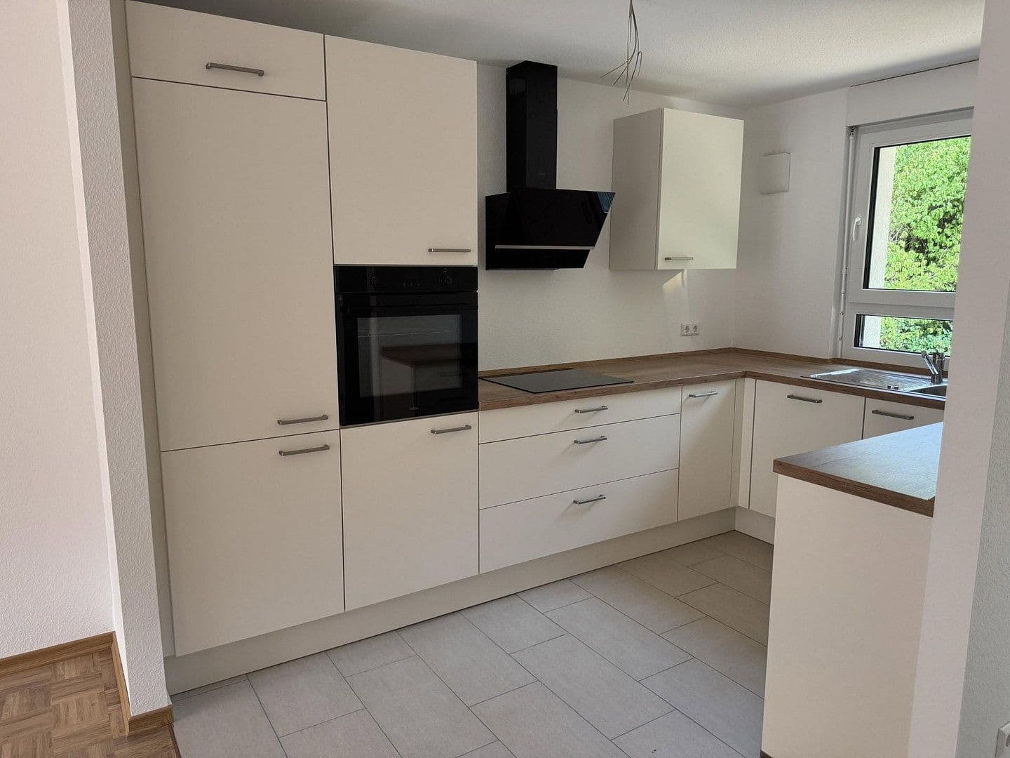 Pronájem domu 136 m², pozemek 141 m², Steinenbronnerstr. 33, Sindelfingen, Bádensko-Württembersko Pronájem domu 136 m², pozemek 141 m², Steinenbronnerstr. 33, Sindelfingen, Bádensko-Württembersko