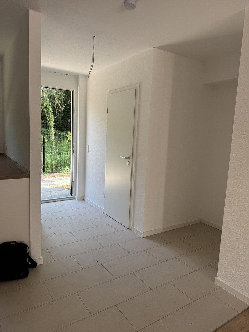 Pronájem domu 136 m², pozemek 141 m², Steinenbronnerstr. 33, Sindelfingen, Bádensko-Württembersko Pronájem domu 136 m², pozemek 141 m², Steinenbronnerstr. 33, Sindelfingen, Bádensko-Württembersko