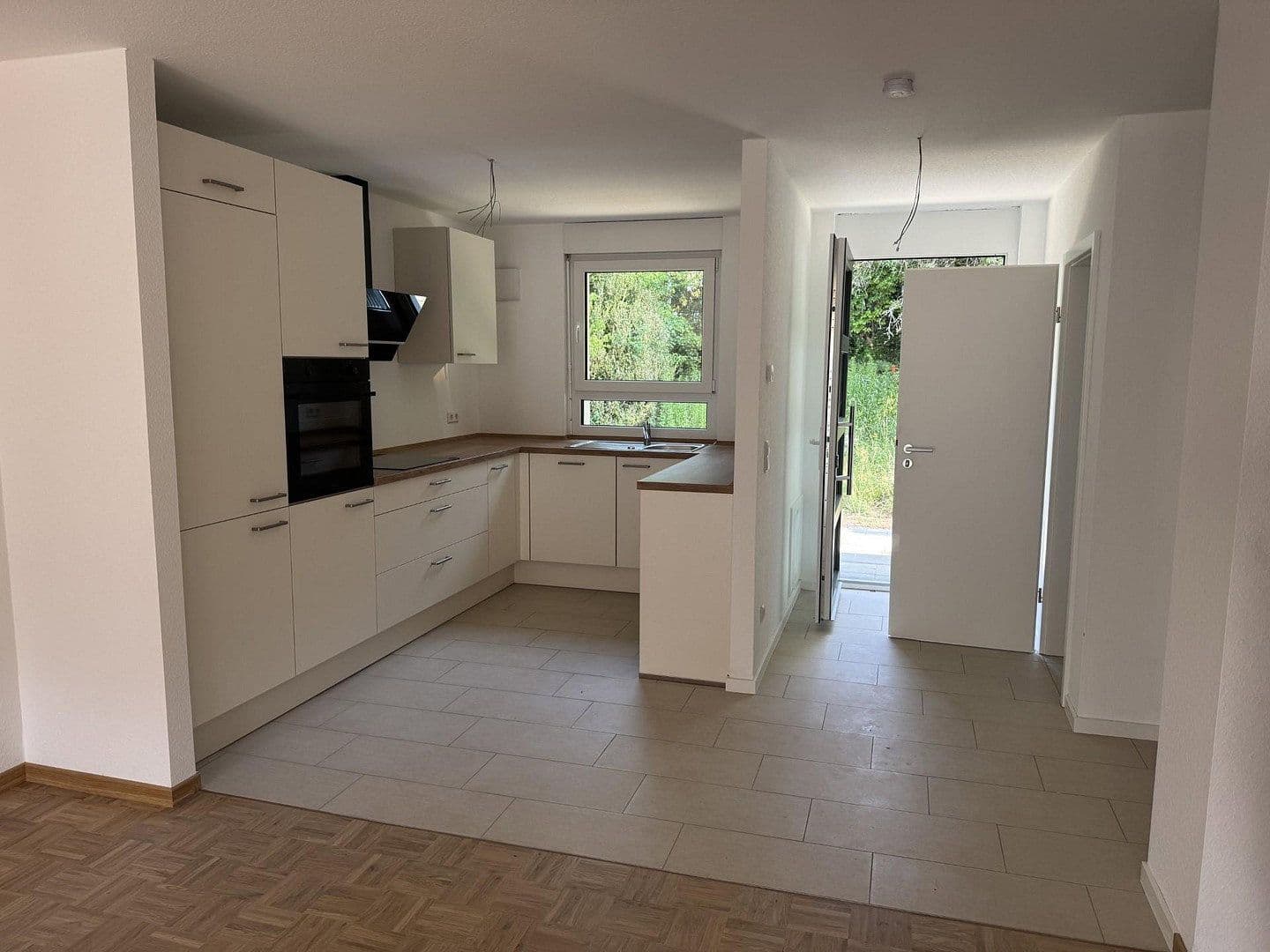 Pronájem domu 136 m², pozemek 141 m², Steinenbronnerstr. 33, Sindelfingen, Bádensko-Württembersko Pronájem domu 136 m², pozemek 141 m², Steinenbronnerstr. 33, Sindelfingen, Bádensko-Württembersko