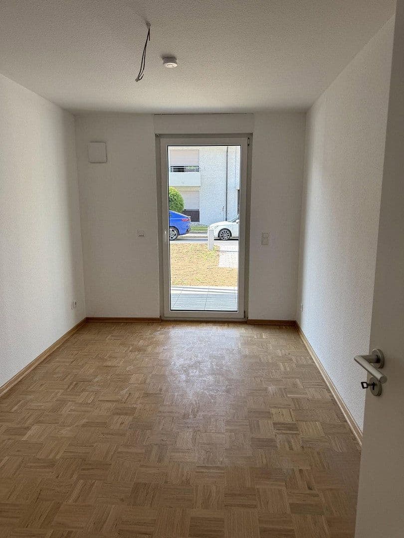 Pronájem domu 136 m², pozemek 141 m², Steinenbronnerstr. 33, Sindelfingen, Bádensko-Württembersko Pronájem domu 136 m², pozemek 141 m², Steinenbronnerstr. 33, Sindelfingen, Bádensko-Württembersko