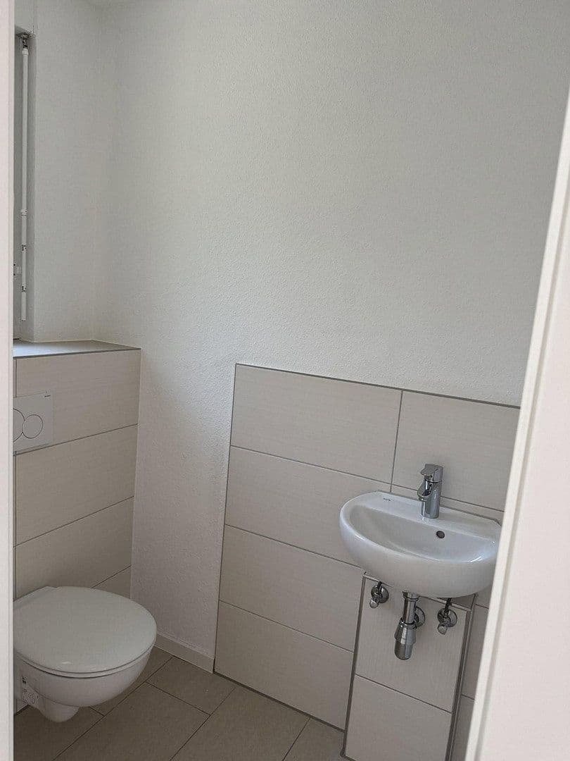Pronájem domu 136 m², pozemek 141 m², Steinenbronnerstr. 33, Sindelfingen, Bádensko-Württembersko Pronájem domu 136 m², pozemek 141 m², Steinenbronnerstr. 33, Sindelfingen, Bádensko-Württembersko