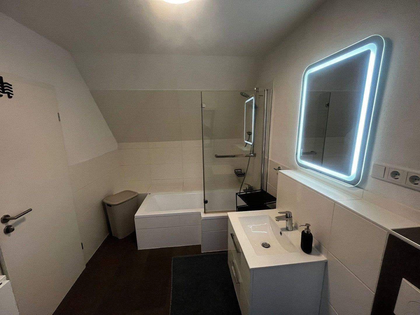 Pronájem bytu 2+1 57 m², Neue Straße 6, Aschersleben, Sasko-Anhaltsko Pronájem bytu 2+1 57 m², Neue Straße 6, Aschersleben, Sasko-Anhaltsko