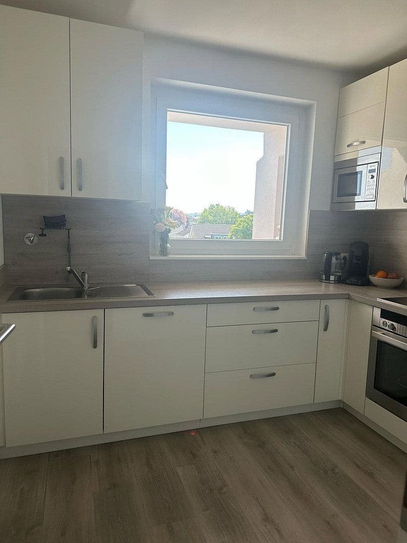 Prodej bytu 3+1 85 m², Ankerstraße 10, Sankt Augustin, Severní Porýní-Vestfálsko Prodej bytu 3+1 85 m², Ankerstraße 10, Sankt Augustin, Severní Porýní-Vestfálsko
