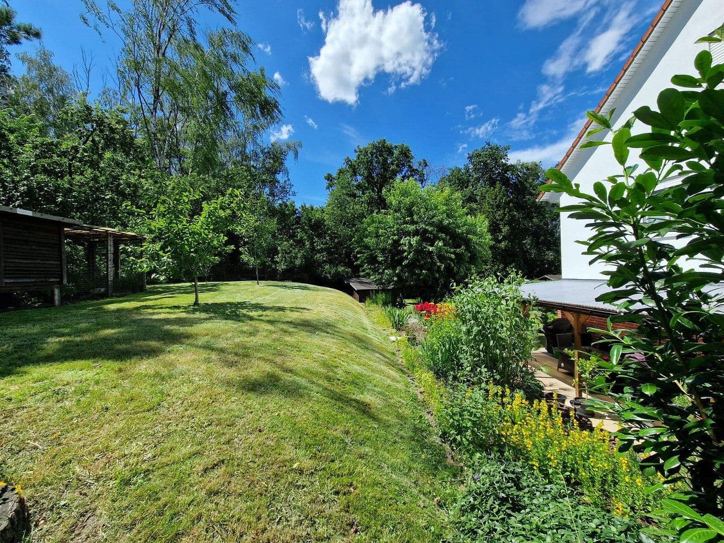Prodej domu 145 m², pozemek 977 m², Ludwigsfelde, Braniborsko Prodej domu 145 m², pozemek 977 m², Ludwigsfelde, Braniborsko