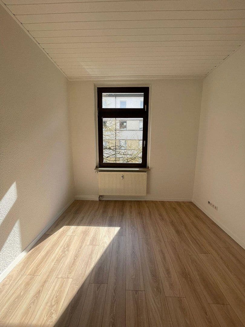 Prodej domu 572 m², pozemek 325 m², Dortmund, Severní Porýní-Vestfálsko Prodej domu 572 m², pozemek 325 m², Dortmund, Severní Porýní-Vestfálsko