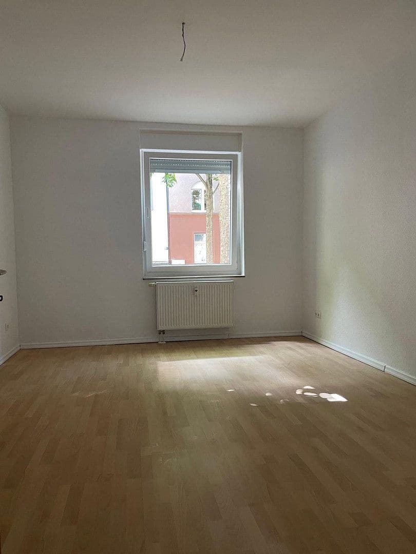 Prodej domu 572 m², pozemek 325 m², Dortmund, Severní Porýní-Vestfálsko Prodej domu 572 m², pozemek 325 m², Dortmund, Severní Porýní-Vestfálsko