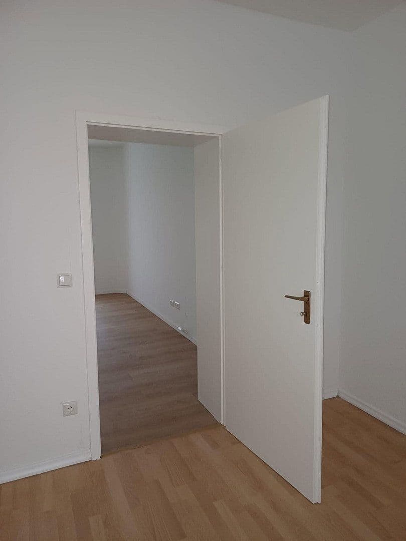 Prodej domu 572 m², pozemek 325 m², Dortmund, Severní Porýní-Vestfálsko Prodej domu 572 m², pozemek 325 m², Dortmund, Severní Porýní-Vestfálsko