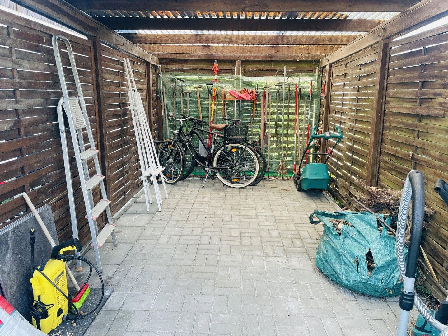 Prodej domu 110 m², pozemek 603 m², Berlin, Berlín Prodej domu 110 m², pozemek 603 m², Berlin, Berlín