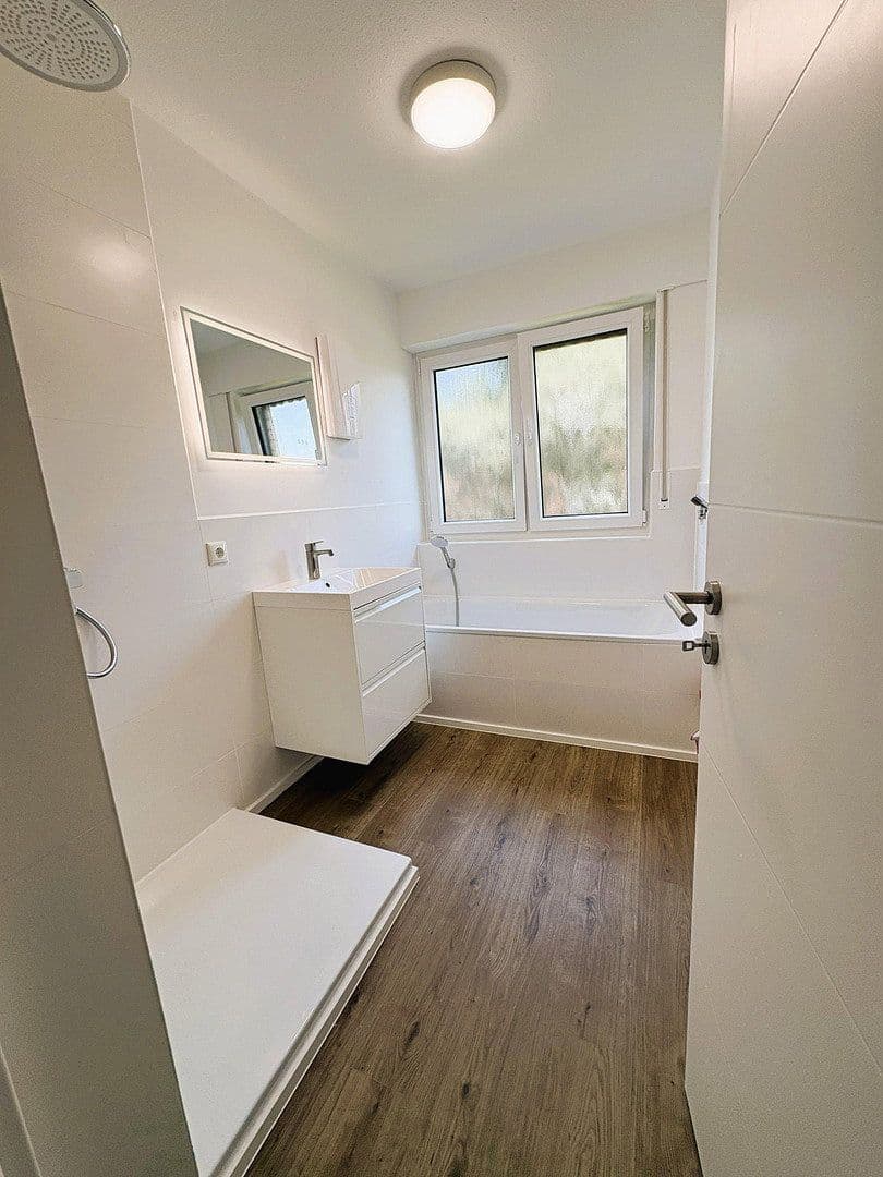 Prodej bytu 4+1 95 m², Mitteldamm 22C, Minden, Severní Porýní-Vestfálsko Prodej bytu 4+1 95 m², Mitteldamm 22C, Minden, Severní Porýní-Vestfálsko