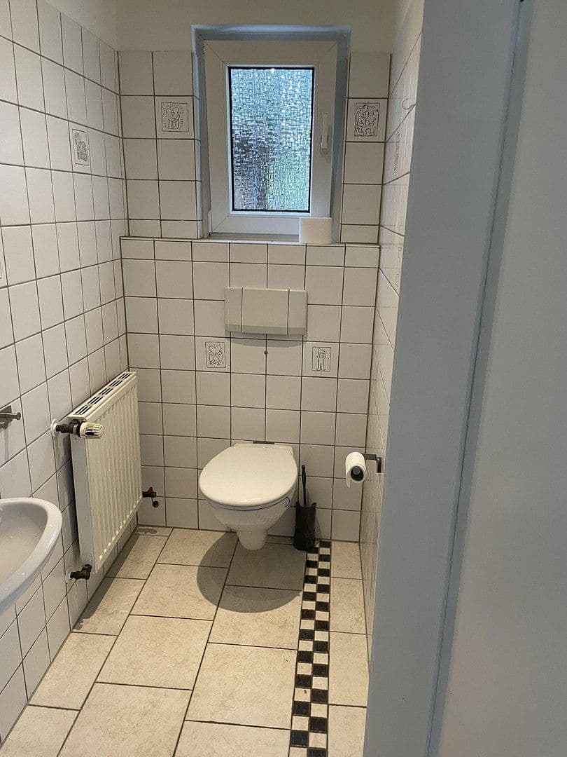 Prodej domu 120 m², pozemek 280 m², Hilden, Severní Porýní-Vestfálsko Prodej domu 120 m², pozemek 280 m², Hilden, Severní Porýní-Vestfálsko