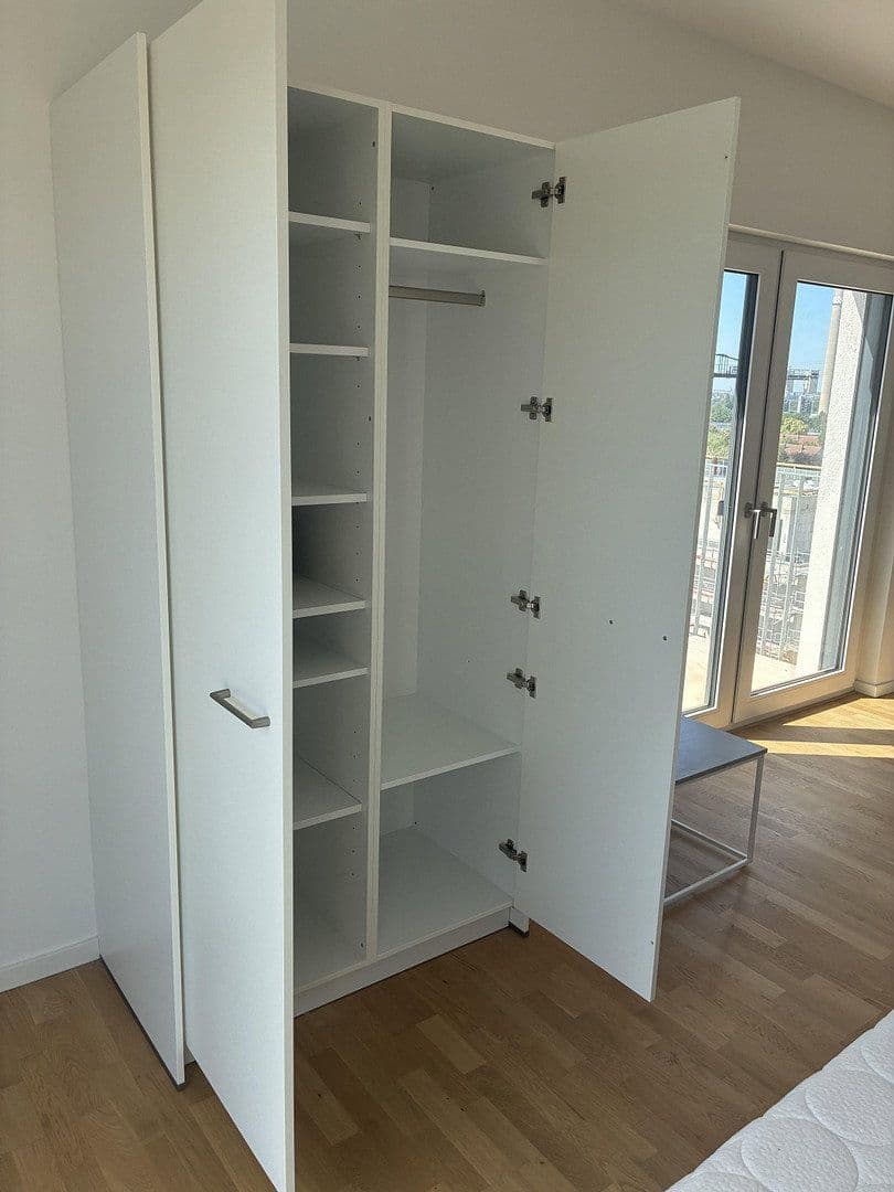 Pronájem bytu 1+1 41 m², Berlin, Berlín Pronájem bytu 1+1 41 m², Berlin, Berlín