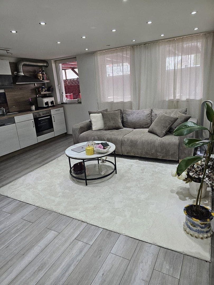 Prodej domu 404 m², pozemek 416 m², Tiefenbronn, Bádensko-Württembersko Prodej domu 404 m², pozemek 416 m², Tiefenbronn, Bádensko-Württembersko