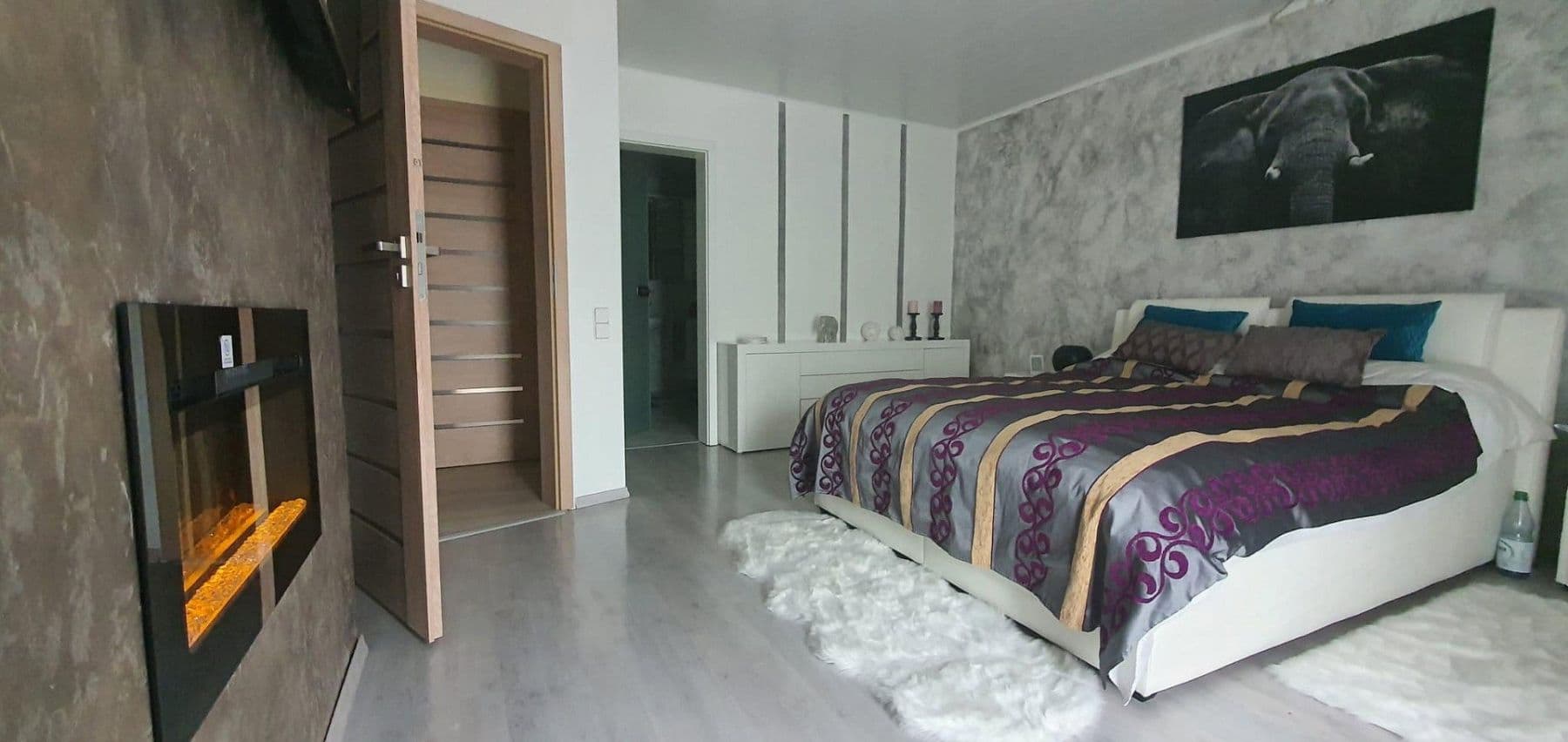 Prodej domu 404 m², pozemek 416 m², Tiefenbronn, Bádensko-Württembersko Prodej domu 404 m², pozemek 416 m², Tiefenbronn, Bádensko-Württembersko