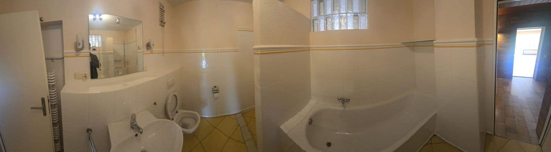 Pronájem domu 123 m², pozemek 1.384 m², Hambühren, Dolní Sasko Pronájem domu 123 m², pozemek 1.384 m², Hambühren, Dolní Sasko