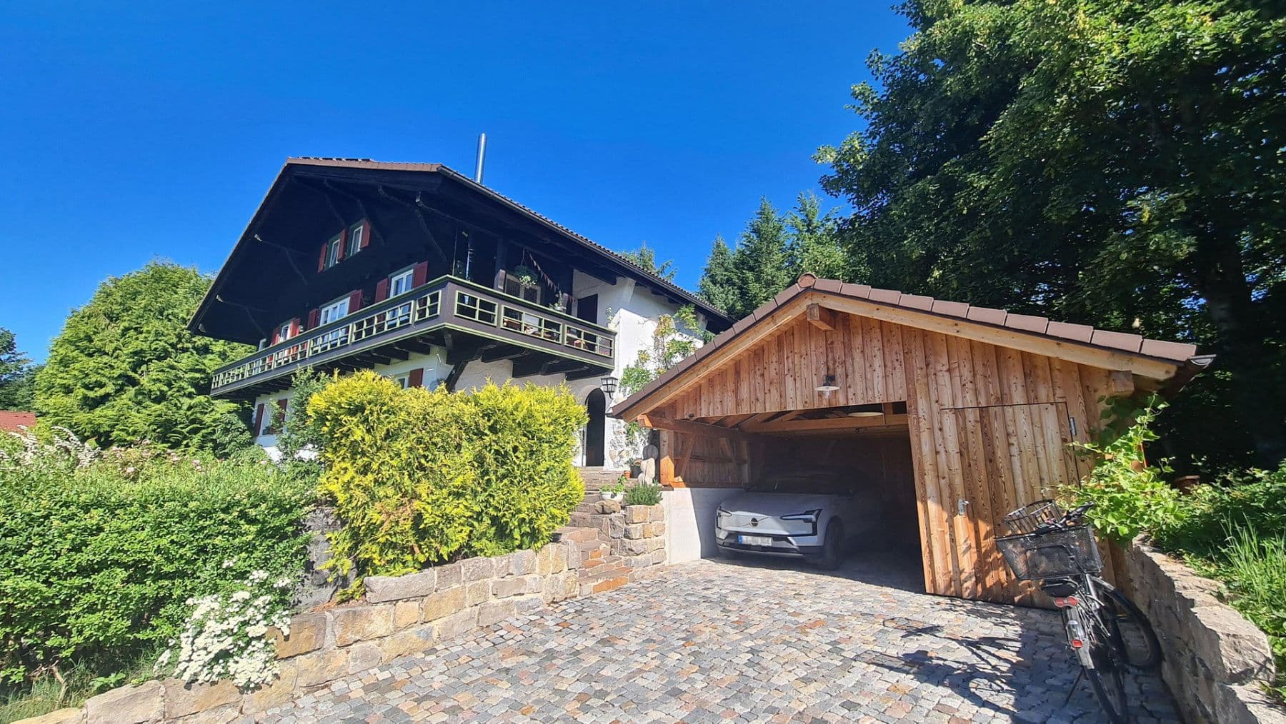 Prodej domu 240 m², pozemek 1.200 m², Lindenberg im Allgäu, Bavorsko Prodej domu 240 m², pozemek 1.200 m², Lindenberg im Allgäu, Bavorsko