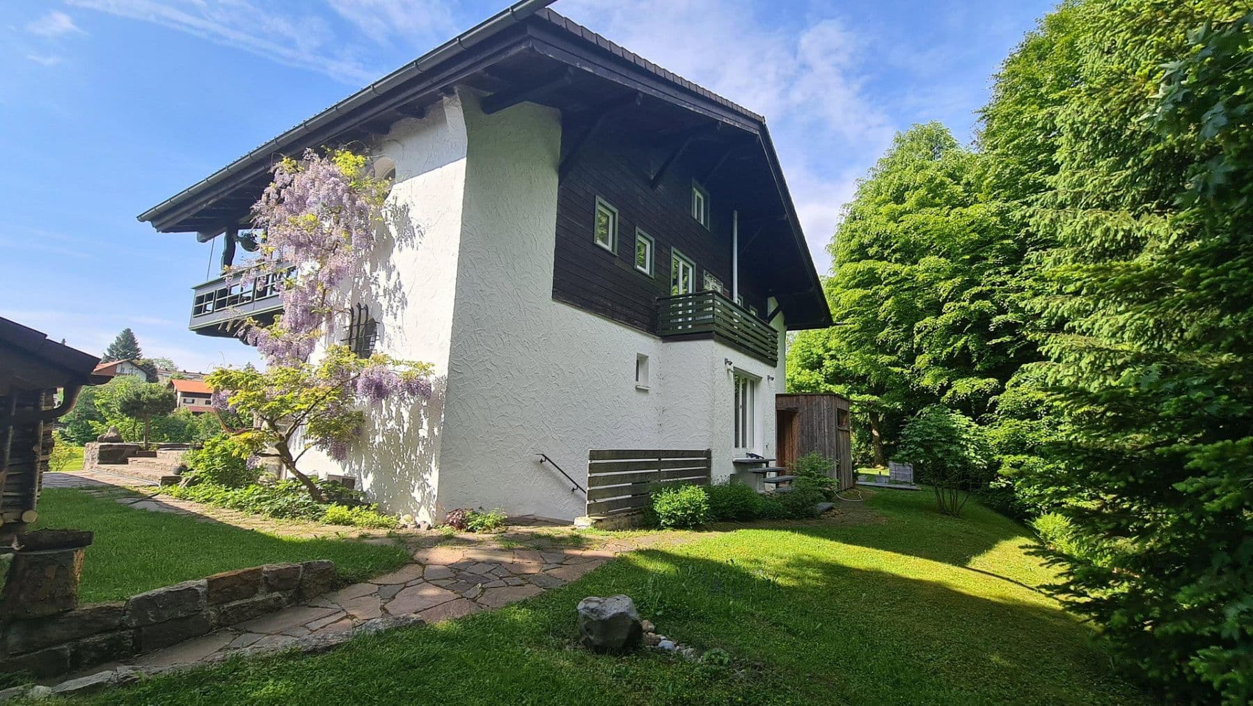 Prodej domu 240 m², pozemek 1.200 m², Lindenberg im Allgäu, Bavorsko Prodej domu 240 m², pozemek 1.200 m², Lindenberg im Allgäu, Bavorsko