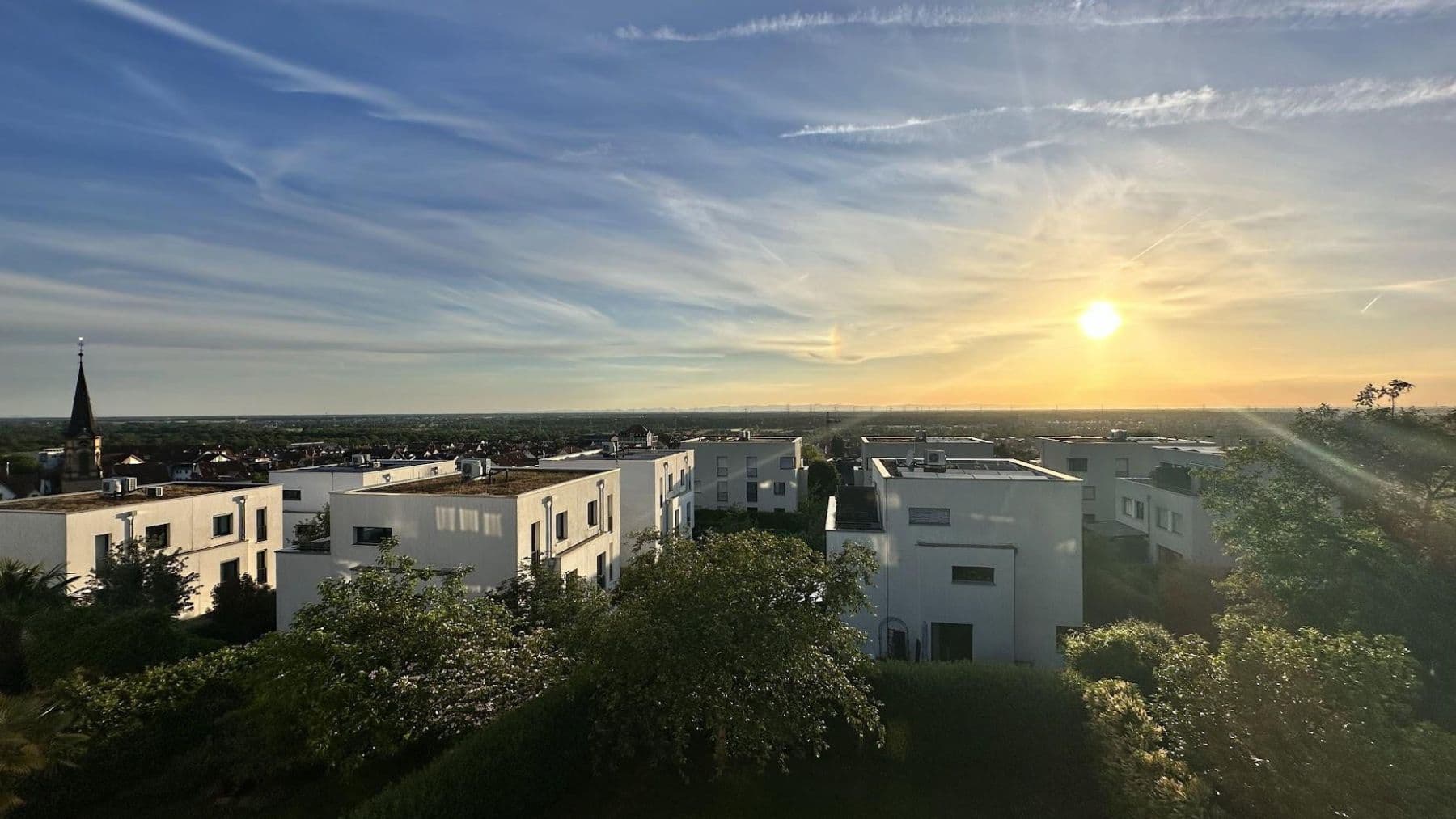 Prodej domu 180 m², pozemek 462 m², Nußloch, Bádensko-Württembersko Prodej domu 180 m², pozemek 462 m², Nußloch, Bádensko-Württembersko