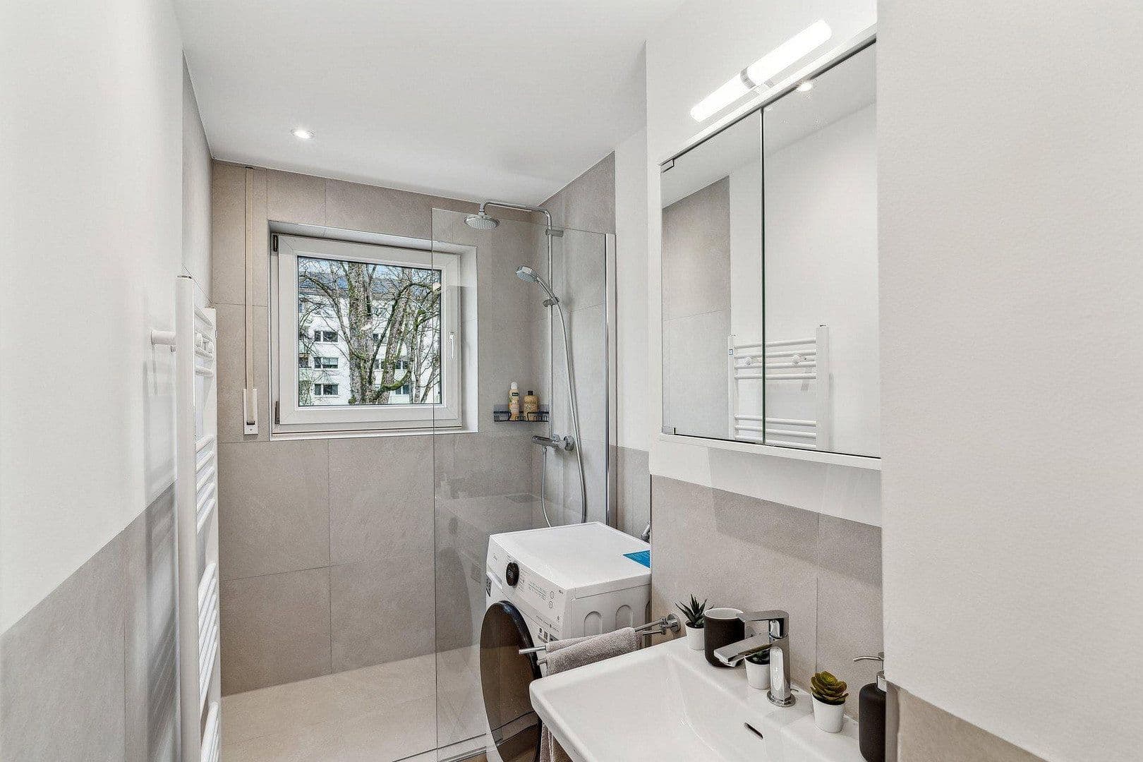 Pronájem bytu 22 m², Solothurner Straße 10, München, Bavorsko Pronájem bytu 22 m², Solothurner Straße 10, München, Bavorsko