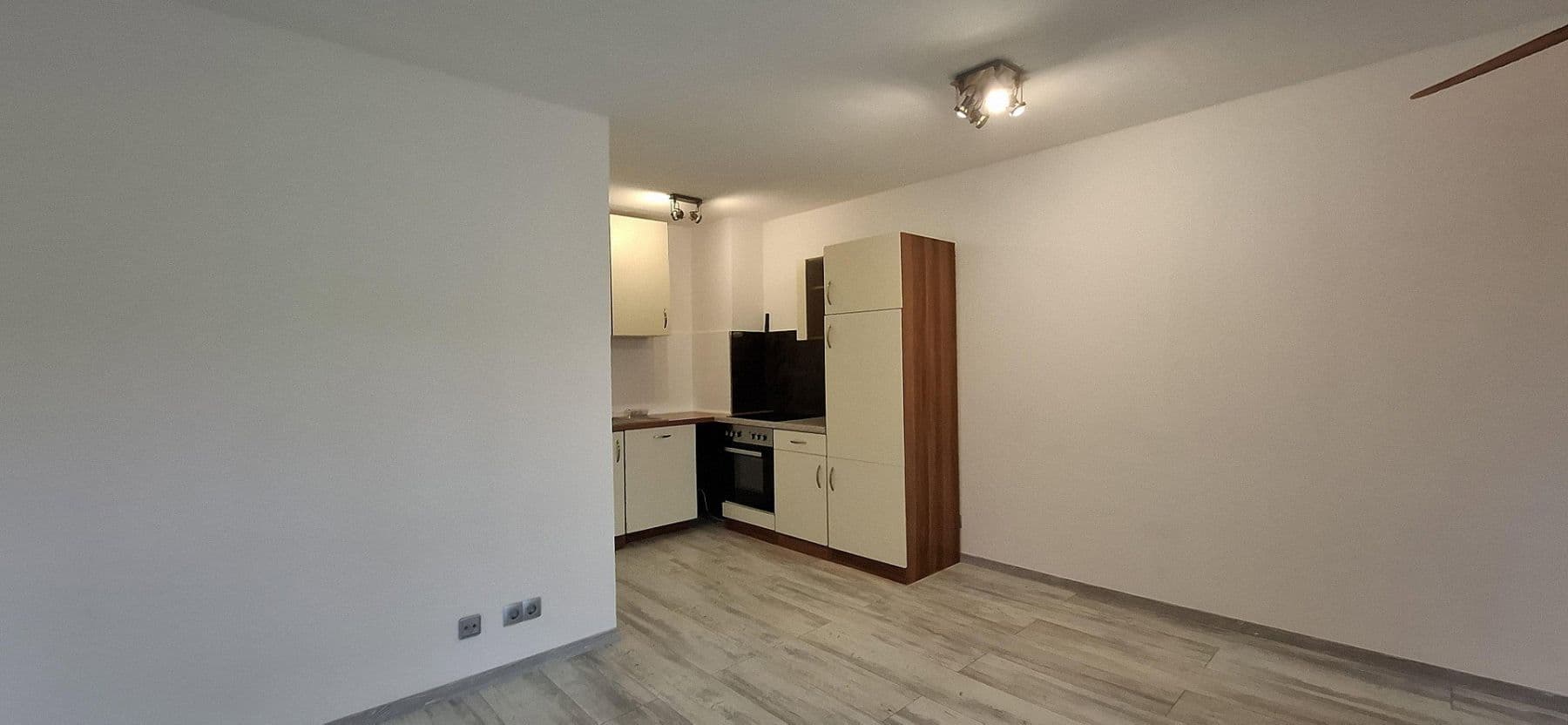 Pronájem bytu 1+1 31 m², Neustädter Straße, Worms, Porýní-Falc Pronájem bytu 1+1 31 m², Neustädter Straße, Worms, Porýní-Falc