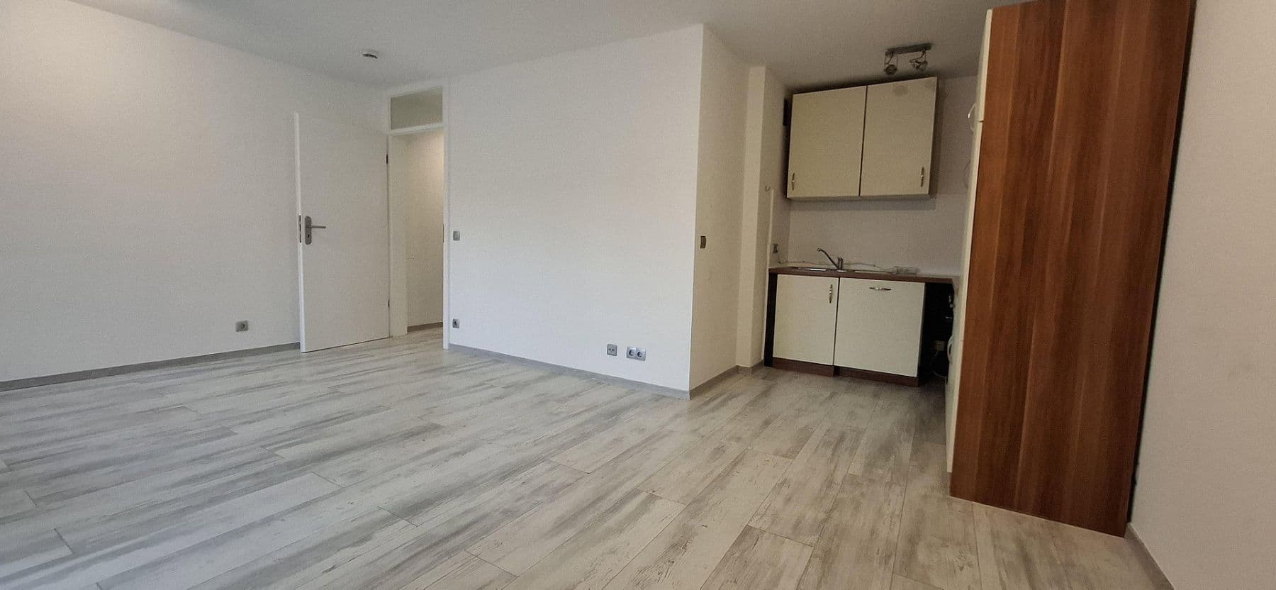 Pronájem bytu 1+1 31 m², Neustädter Straße, Worms, Porýní-Falc Pronájem bytu 1+1 31 m², Neustädter Straße, Worms, Porýní-Falc