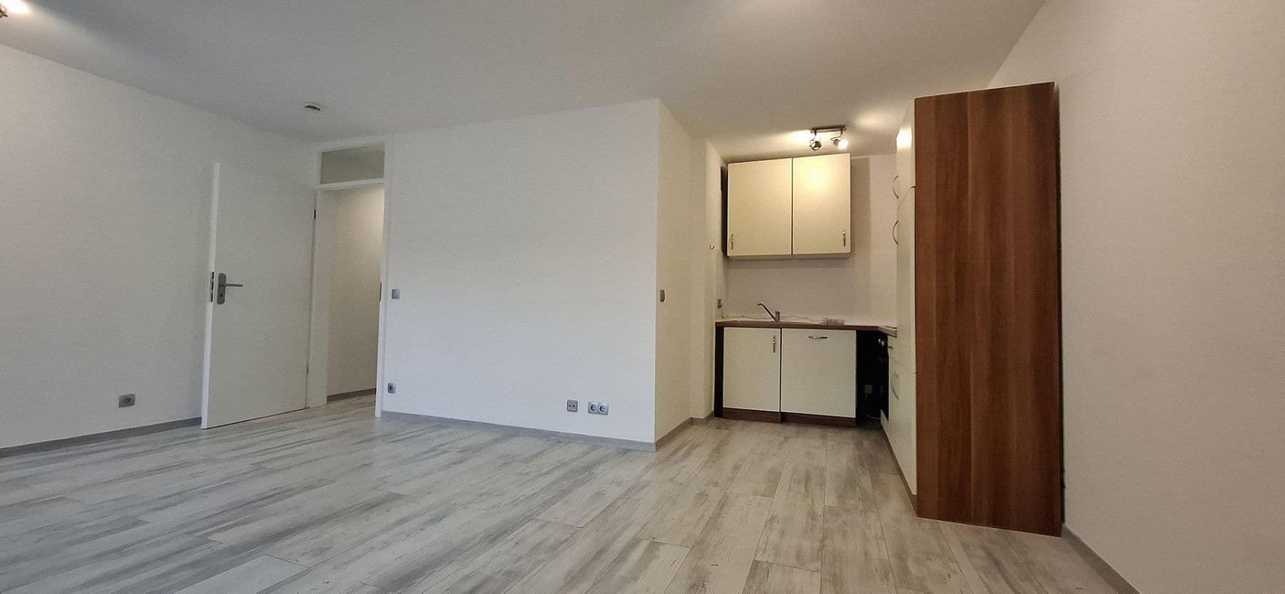Pronájem bytu 1+1 31 m², Neustädter Straße, Worms, Porýní-Falc Pronájem bytu 1+1 31 m², Neustädter Straße, Worms, Porýní-Falc