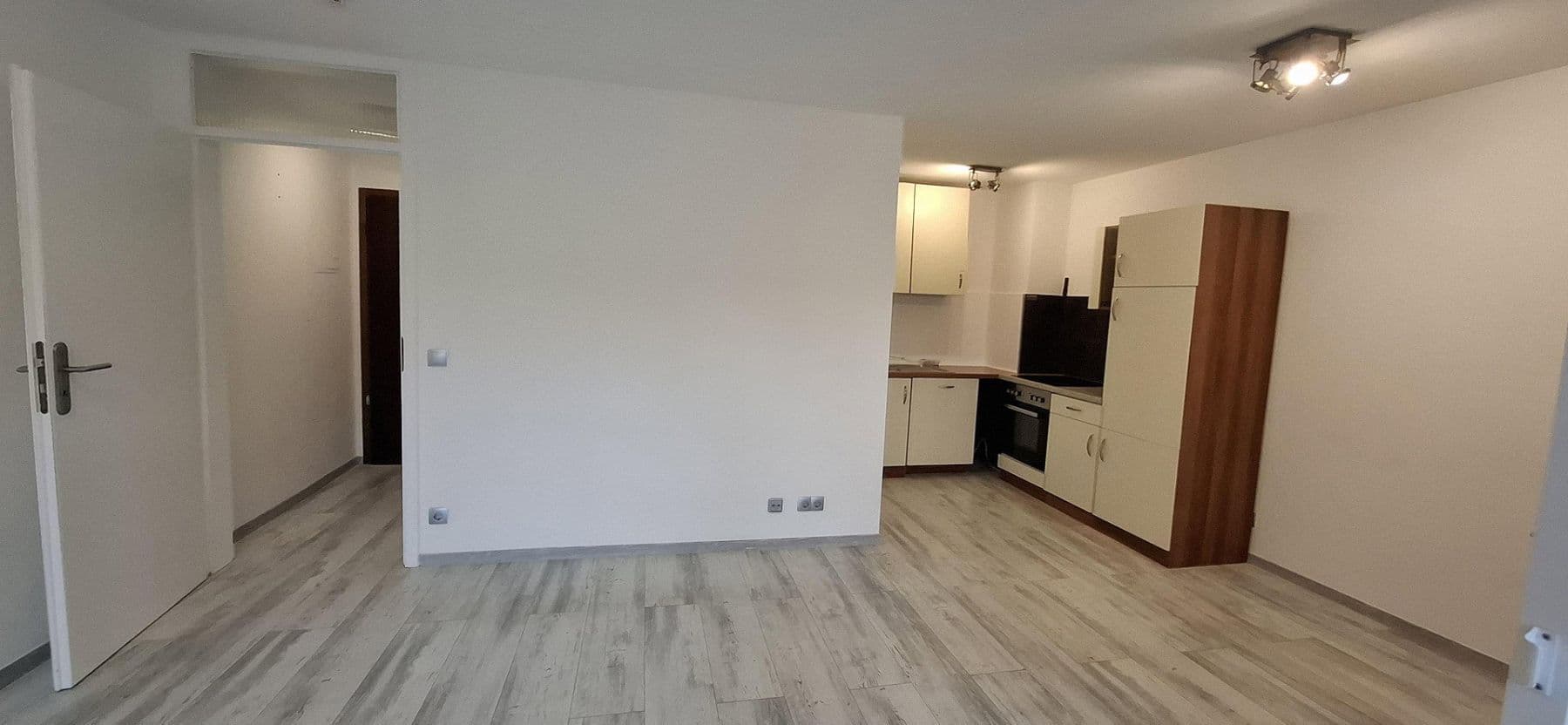 Pronájem bytu 1+1 31 m², Neustädter Straße, Worms, Porýní-Falc Pronájem bytu 1+1 31 m², Neustädter Straße, Worms, Porýní-Falc