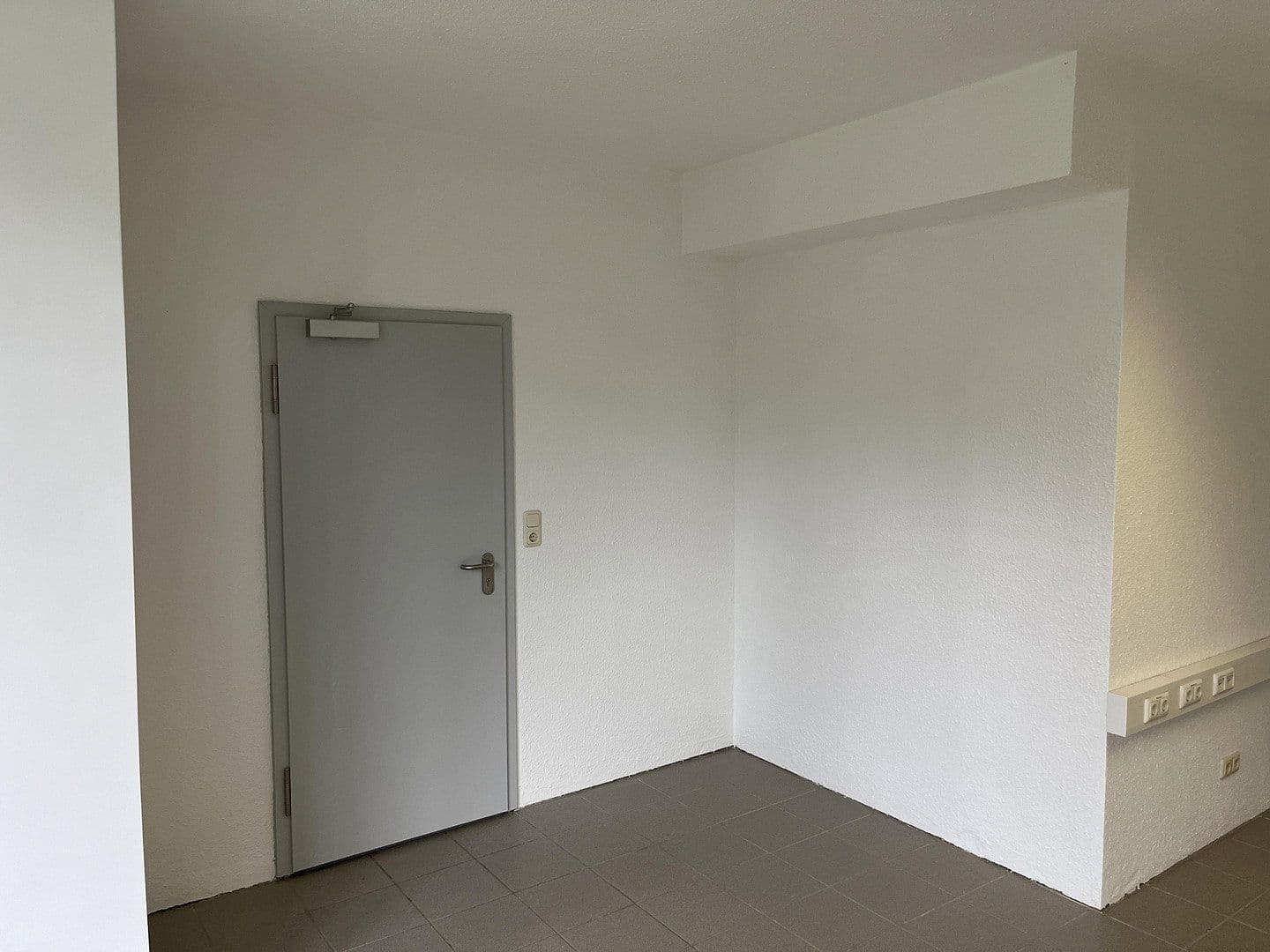 Pronájem kanceláře 63 m², Fackenburger Allee 44, Lübeck, Šlesvicko-Holštýnsko Pronájem kanceláře 63 m², Fackenburger Allee 44, Lübeck, Šlesvicko-Holštýnsko