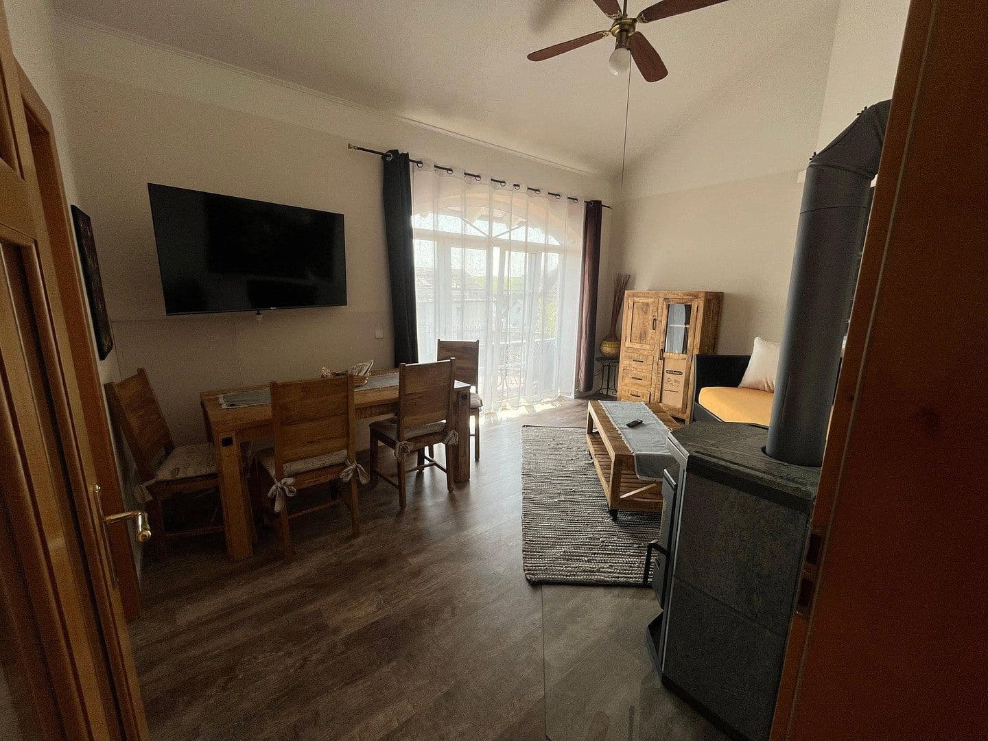 Prodej domu 260 m², pozemek 953 m², Hettenshausen, Bavorsko Prodej domu 260 m², pozemek 953 m², Hettenshausen, Bavorsko