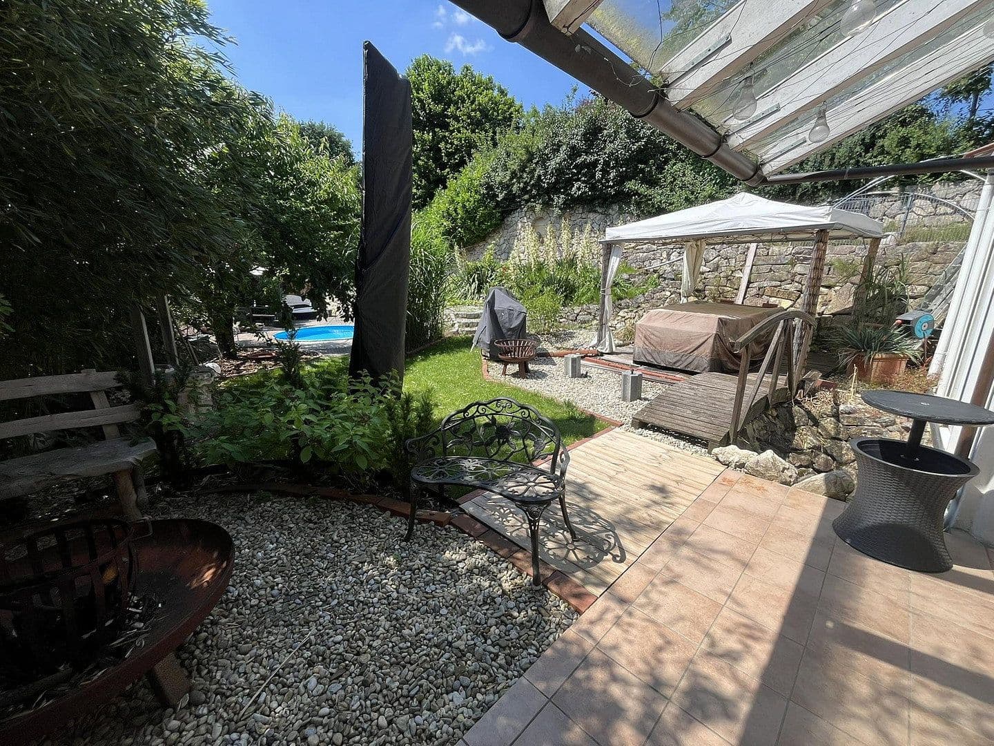 Prodej domu 260 m², pozemek 953 m², Hettenshausen, Bavorsko Prodej domu 260 m², pozemek 953 m², Hettenshausen, Bavorsko