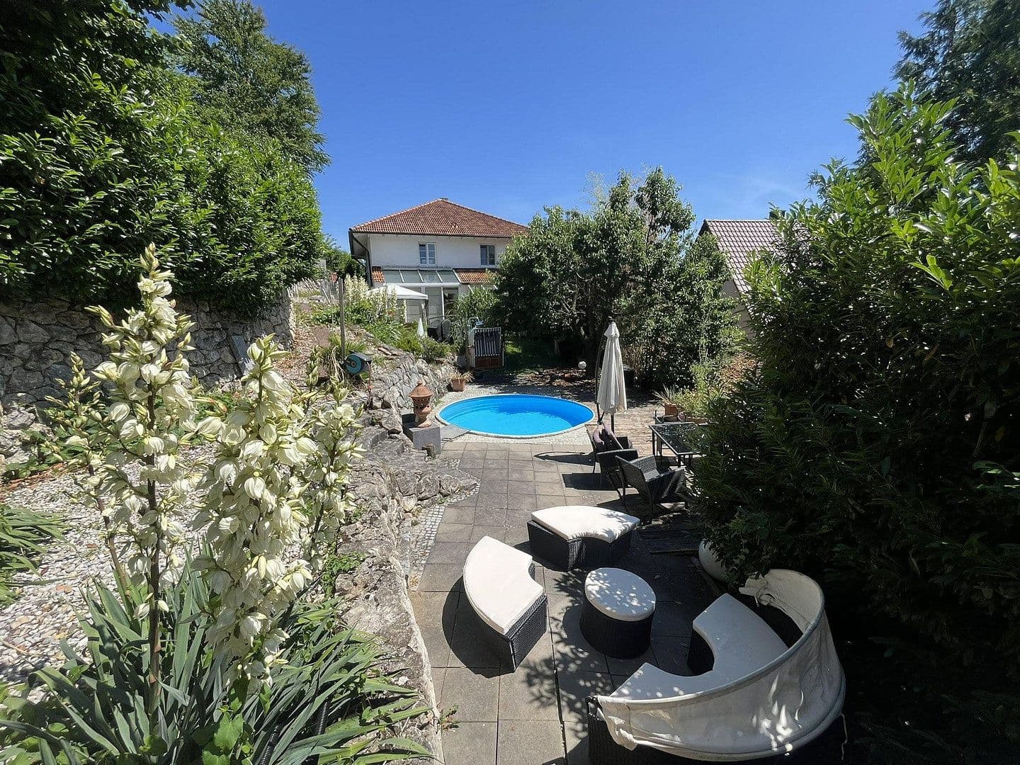 Prodej domu 260 m², pozemek 953 m², Hettenshausen, Bavorsko Prodej domu 260 m², pozemek 953 m², Hettenshausen, Bavorsko