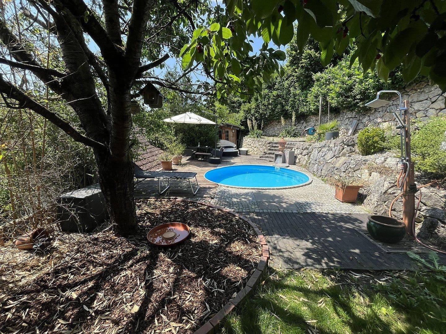 Prodej domu 260 m², pozemek 953 m², Hettenshausen, Bavorsko Prodej domu 260 m², pozemek 953 m², Hettenshausen, Bavorsko