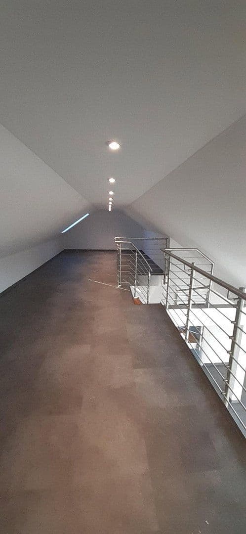 Pronájem bytu 5+1 156 m², Peter-Händel-Str. 10, Hemhofen, Bavorsko Pronájem bytu 5+1 156 m², Peter-Händel-Str. 10, Hemhofen, Bavorsko