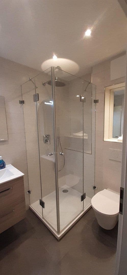 Pronájem bytu 5+1 156 m², Peter-Händel-Str. 10, Hemhofen, Bavorsko Pronájem bytu 5+1 156 m², Peter-Händel-Str. 10, Hemhofen, Bavorsko