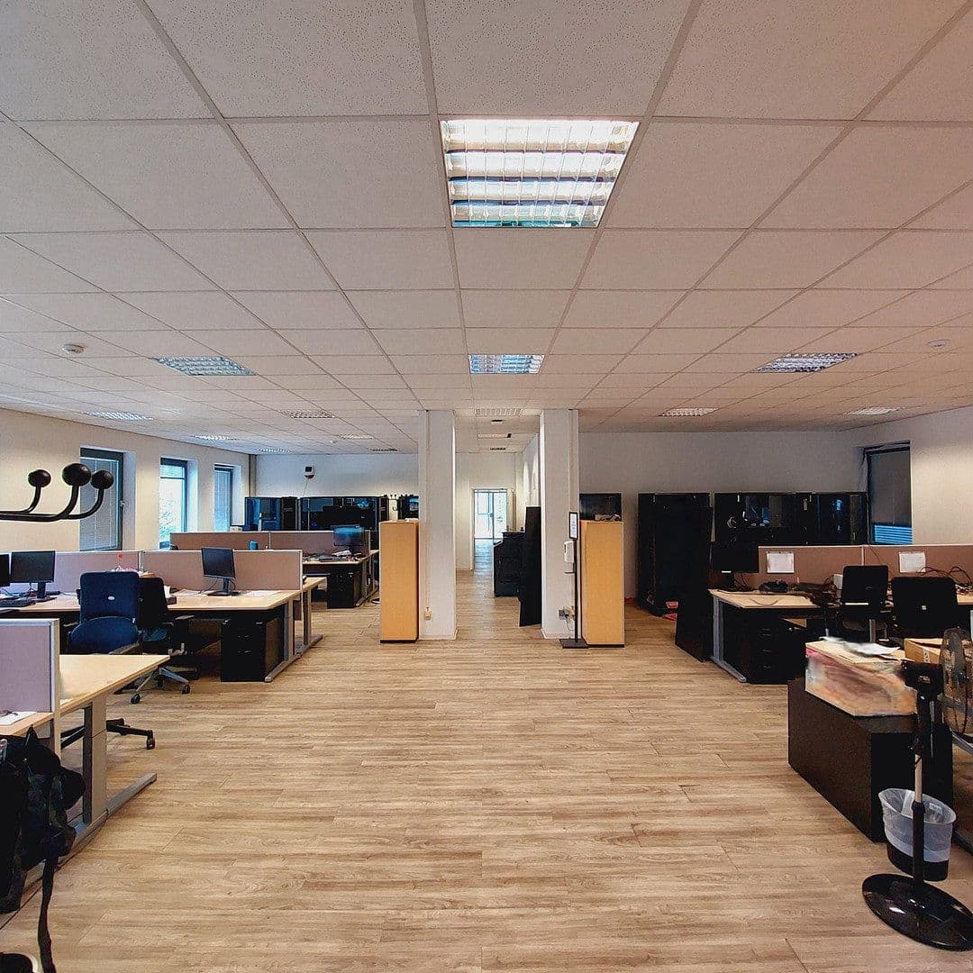 Pronájem kanceláře 320 m², Max-Planck-Straße 17, Unterschleißheim, Bavorsko Pronájem kanceláře 320 m², Max-Planck-Straße 17, Unterschleißheim, Bavorsko