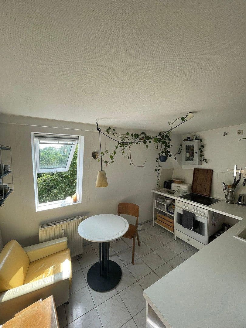 Pronájem bytu 1+1 30 m², Reilstr. 98 c, Halle, Sasko-Anhaltsko Pronájem bytu 1+1 30 m², Reilstr. 98 c, Halle, Sasko-Anhaltsko