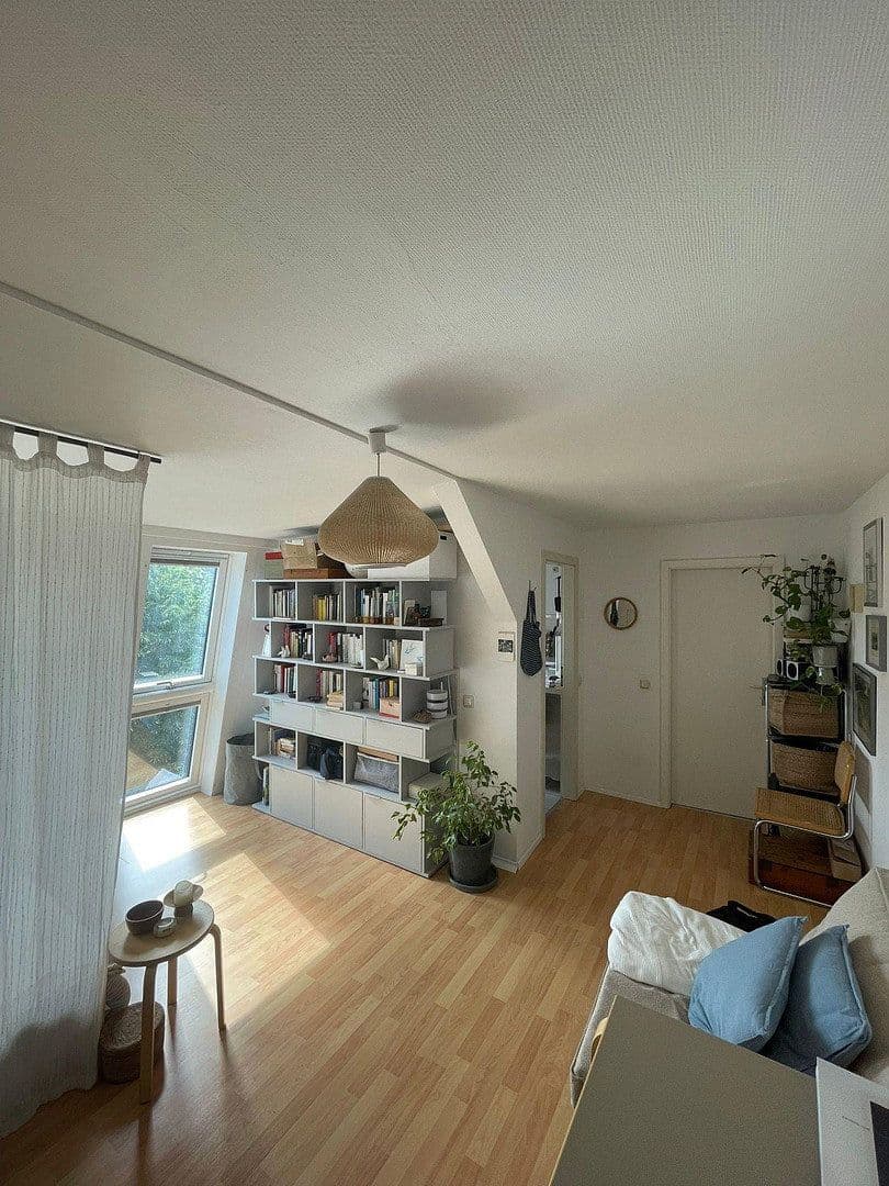 Pronájem bytu 1+1 30 m², Reilstr. 98 c, Halle, Sasko-Anhaltsko Pronájem bytu 1+1 30 m², Reilstr. 98 c, Halle, Sasko-Anhaltsko
