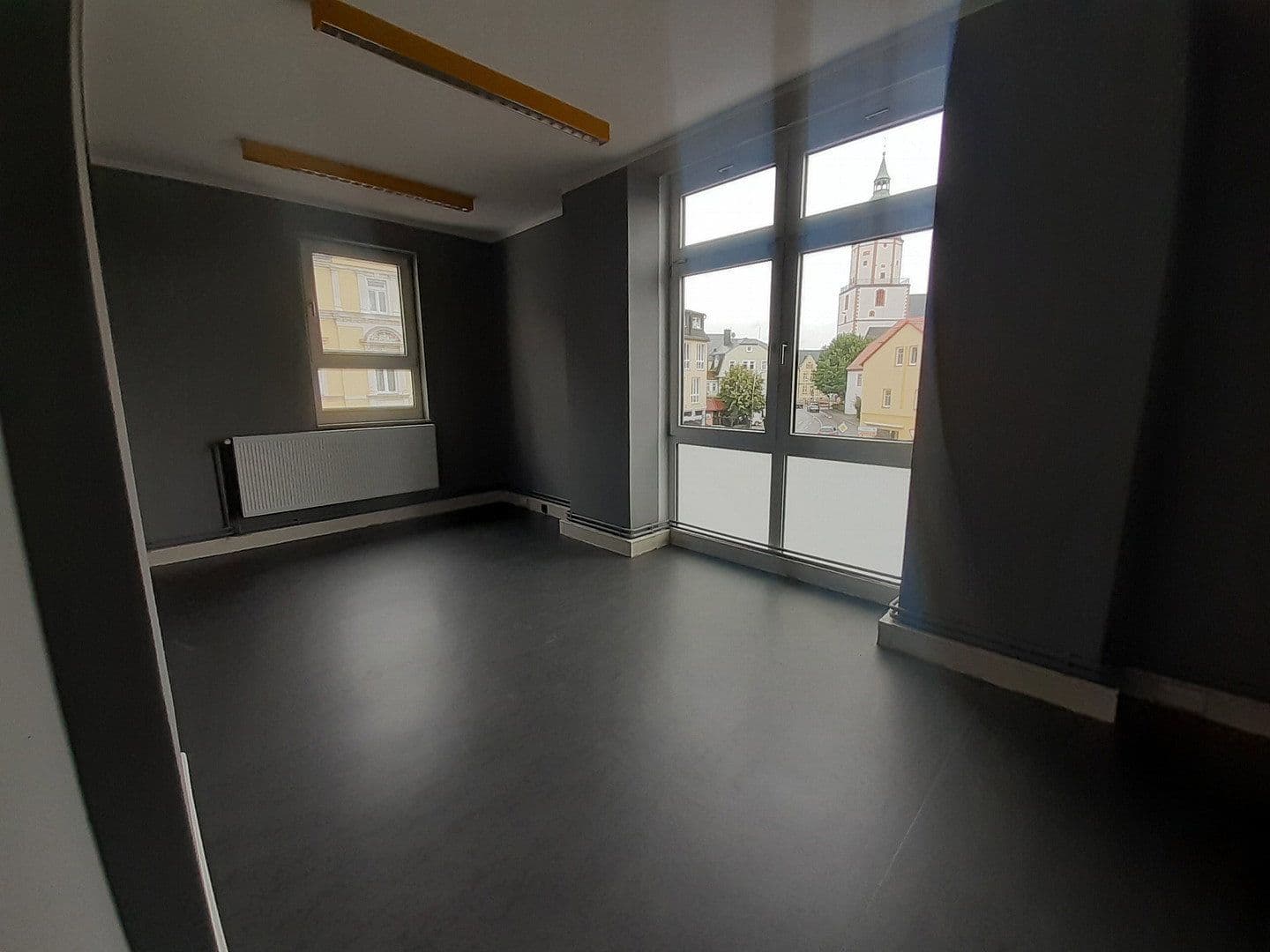 Pronájem kanceláře 450 m², Zwingerstraße 30, Döbeln, Sasko Pronájem kanceláře 450 m², Zwingerstraße 30, Döbeln, Sasko